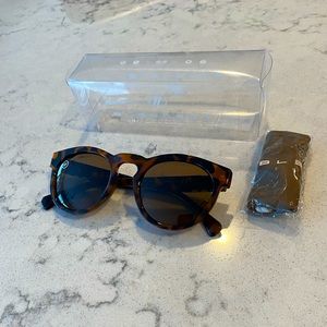 Blenders Sunglasses Carolina Honey